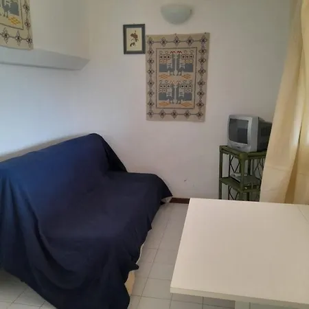 Casa de Férias Porto Luna 29 *